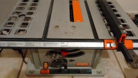 Sierra de Banco Black & Decker